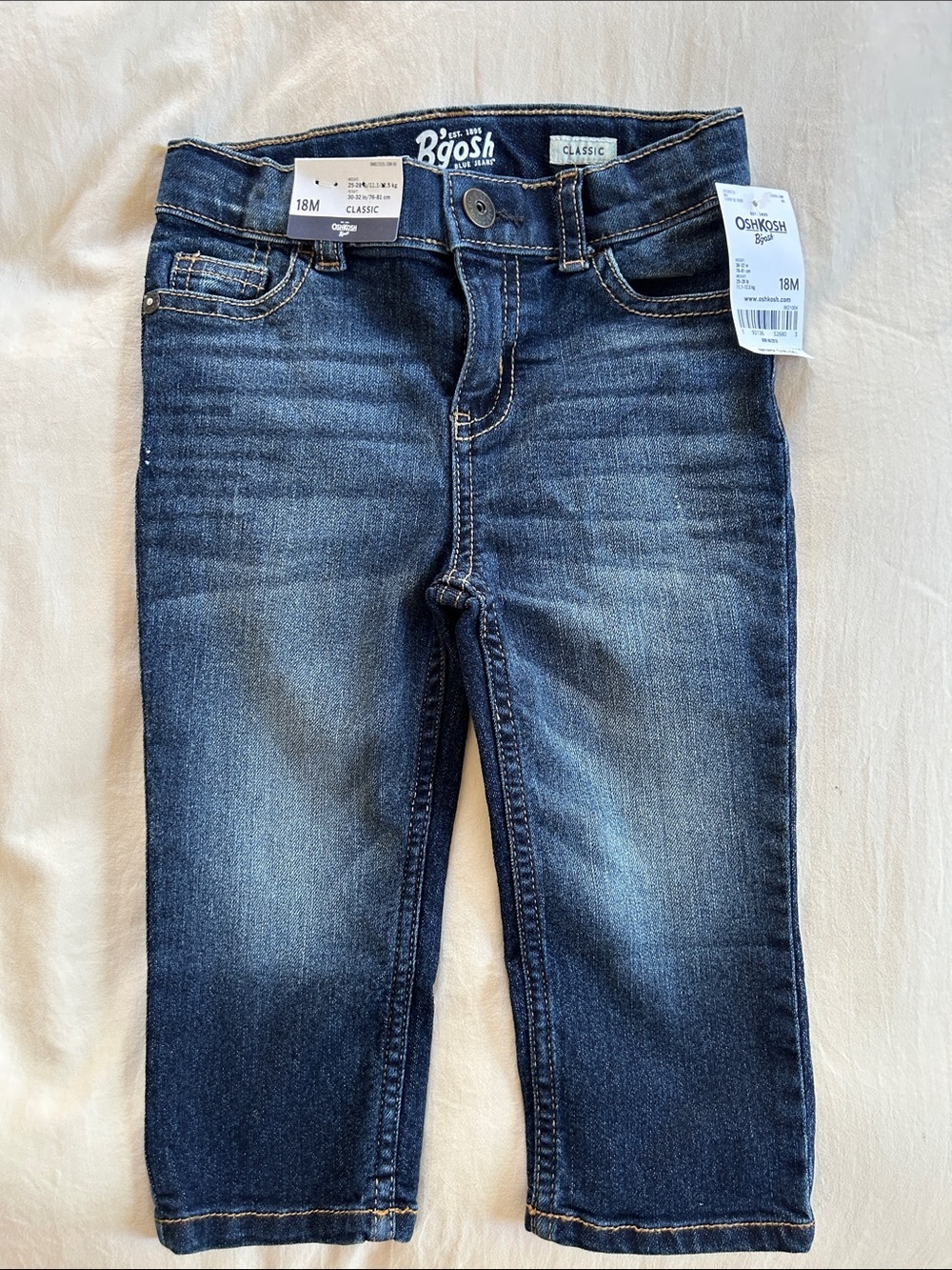 NWT Oshkosh 18M boy jeans. Classic.